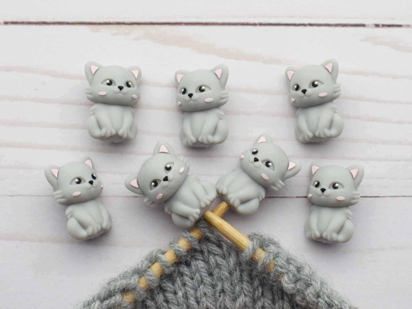 Grey Cat | Stitch Stoppers Knitting Notions