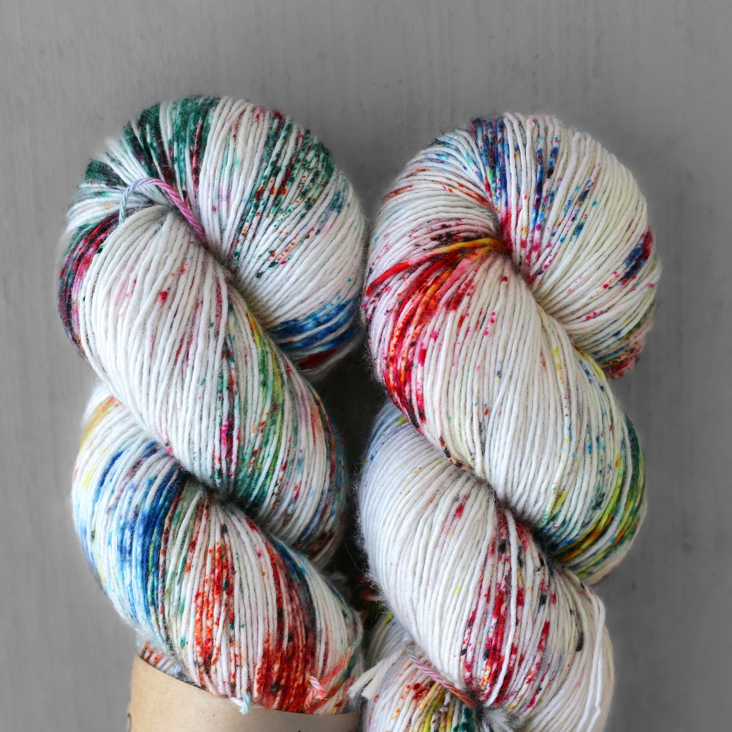 Madelinetosh Hue of the Moment - Tosh Merino Light