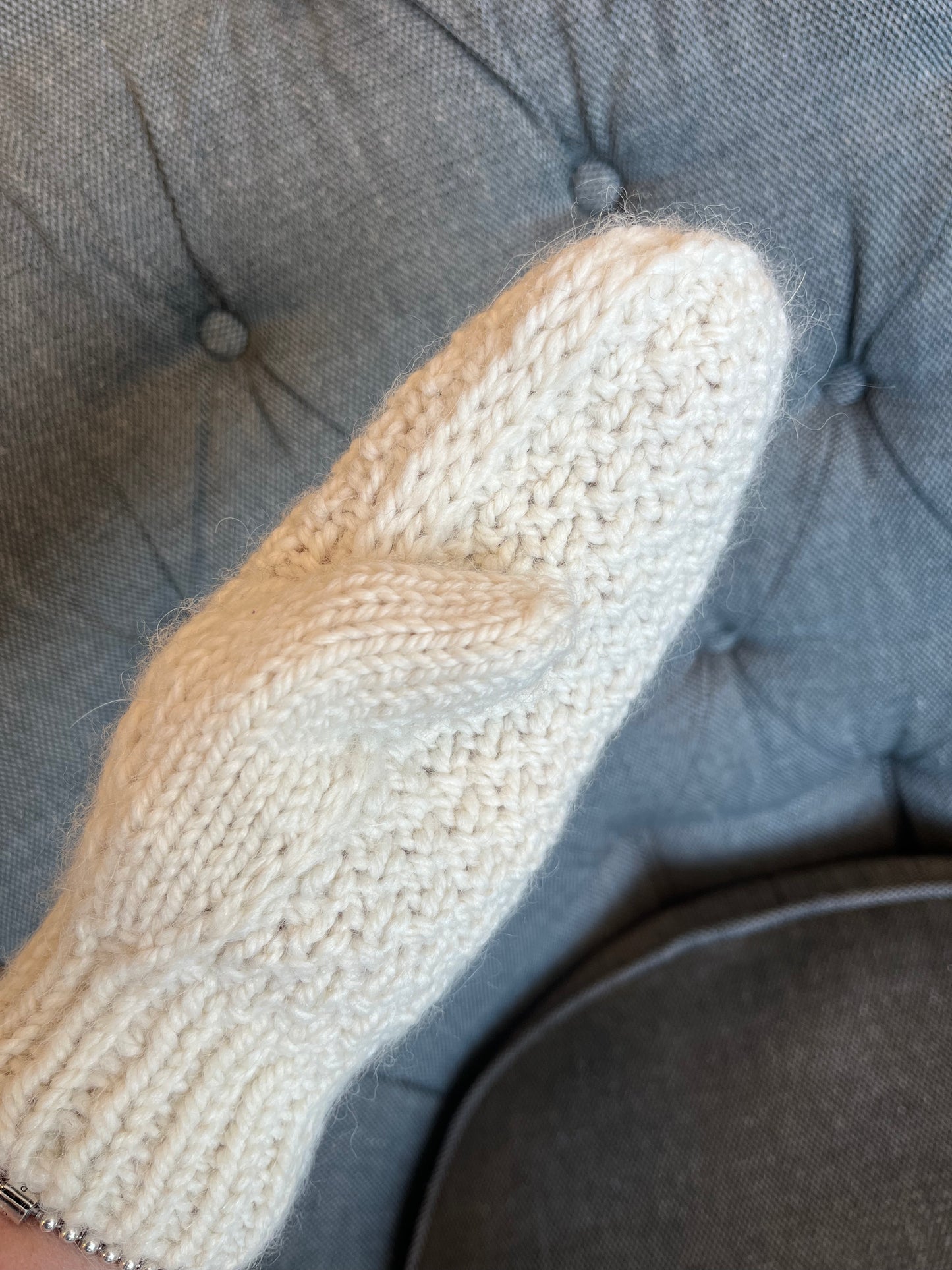 *CLASS: Cindersmoke Mittens THURSDAYS 6:30-8:00 9/7, 9/14, 9/21