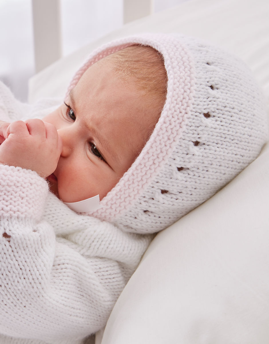Sirdar Snuggly Baby Pastels - 16 Designs for 0-12 Months