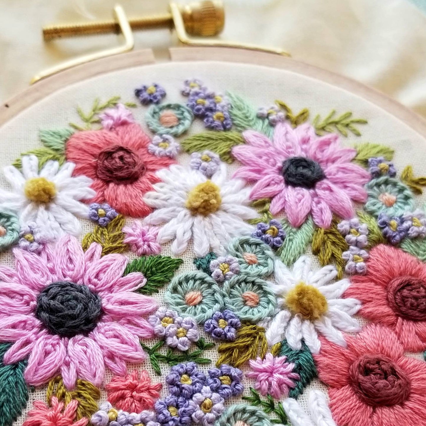 Wildflower Sampler Embroidery Craft Kit - Jessica Long
