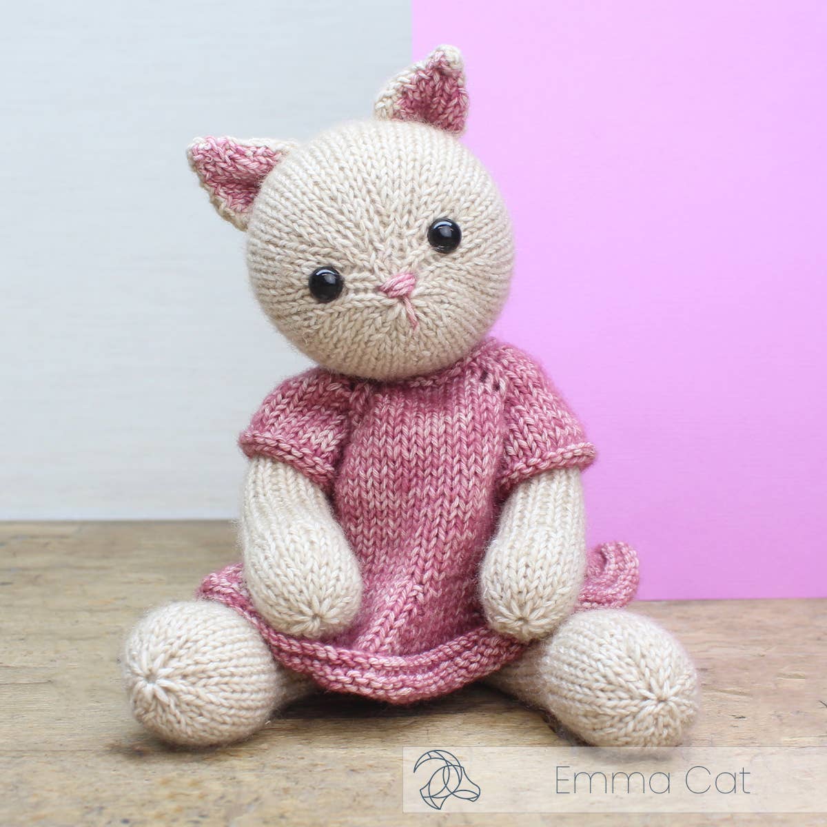 Emma Cat - DIY Knitting Kit