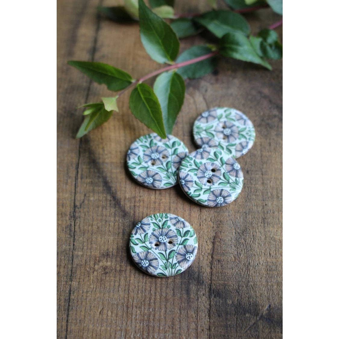 Vintage Florals Ceramic Buttons: Tulip