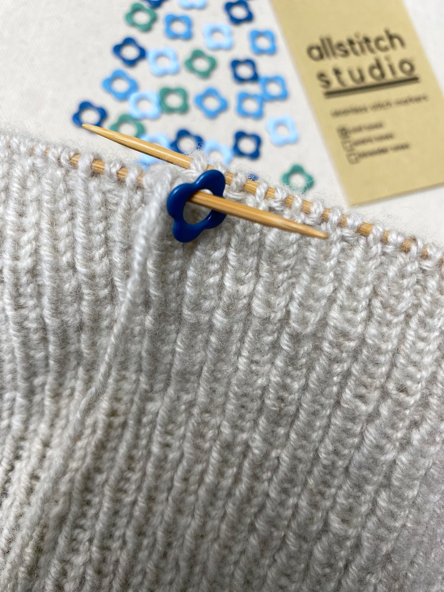 Sm Warm Flower Stitch Markers - Allstitch Studio