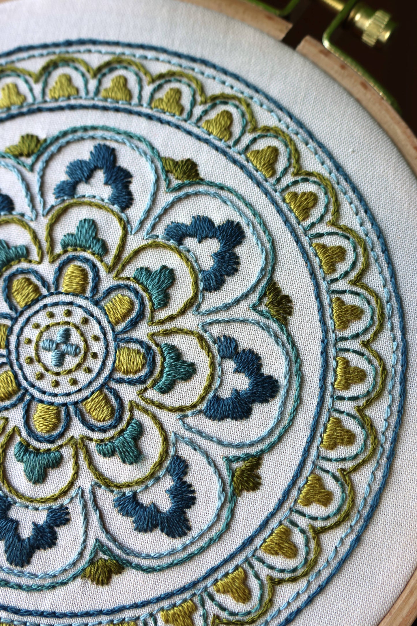 Myra Medallion - Avlea Embroidery Hoop Kit