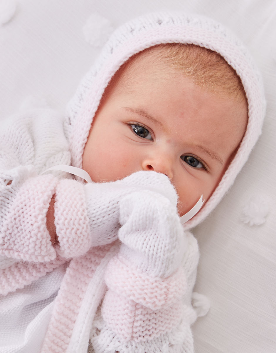 Sirdar Snuggly Baby Pastels - 16 Designs for 0-12 Months
