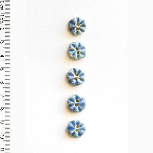 L552 Blue Flower Buttons
