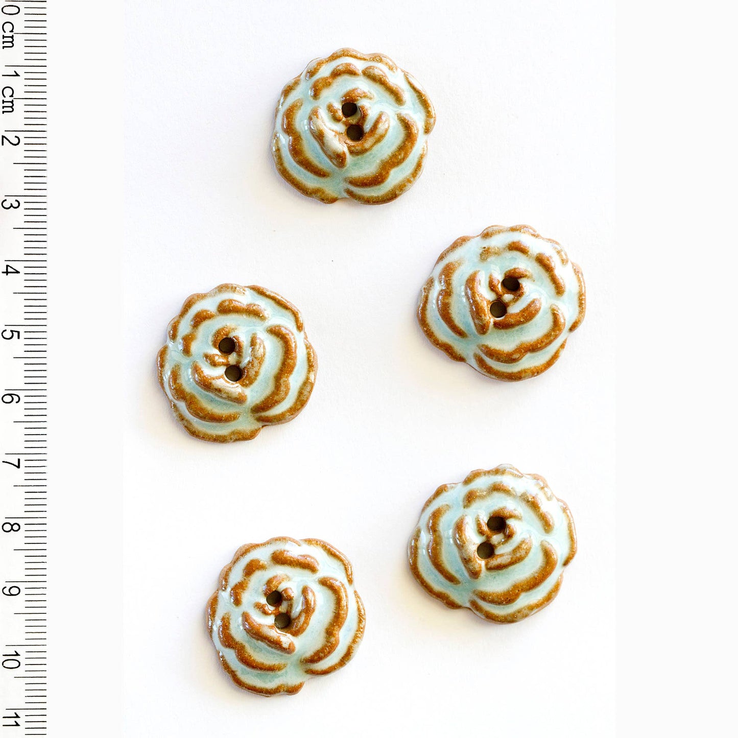 L367 Classic Rose Buttons