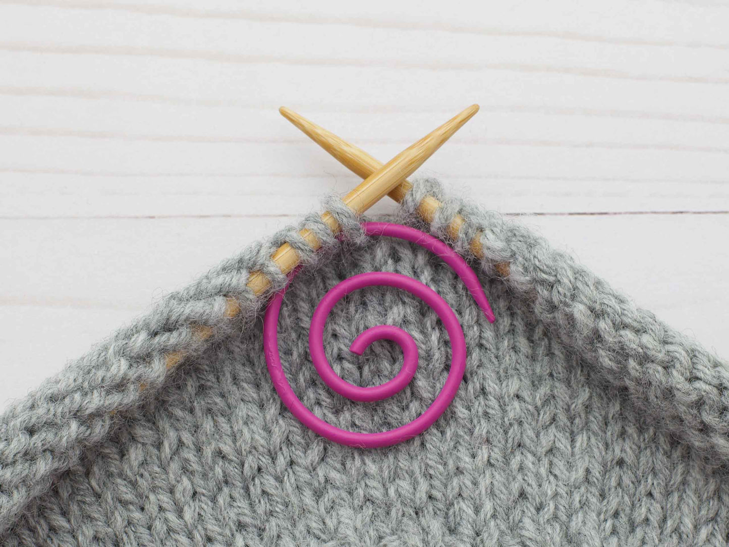 Pink Colorful Spiral Cable Needle | Knitting Notions Tools