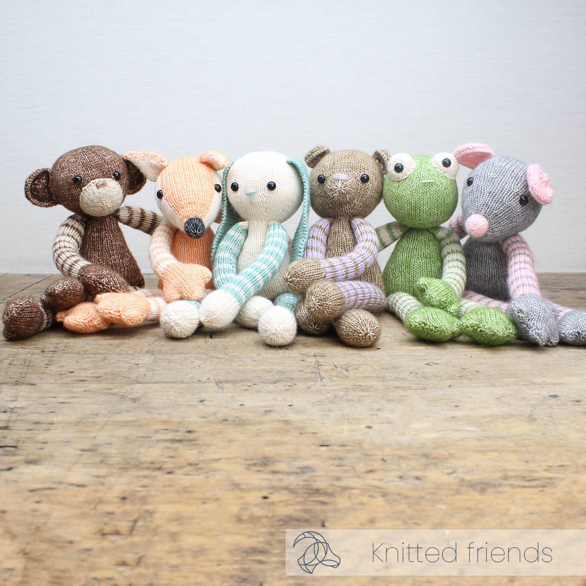 Esther Mouse - DIY Knitting Kit