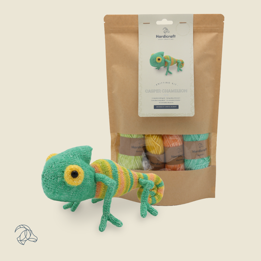 Casper Chameleon - DIY Knitting Kit