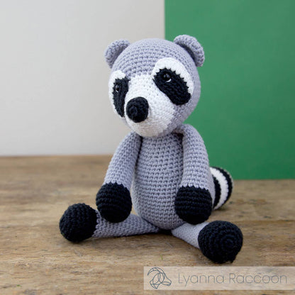 Lyanna Raccoon - DIY Crochet Kit