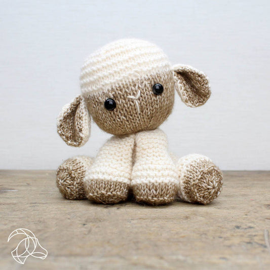 Lore Lamb - DIY Knitting Kit