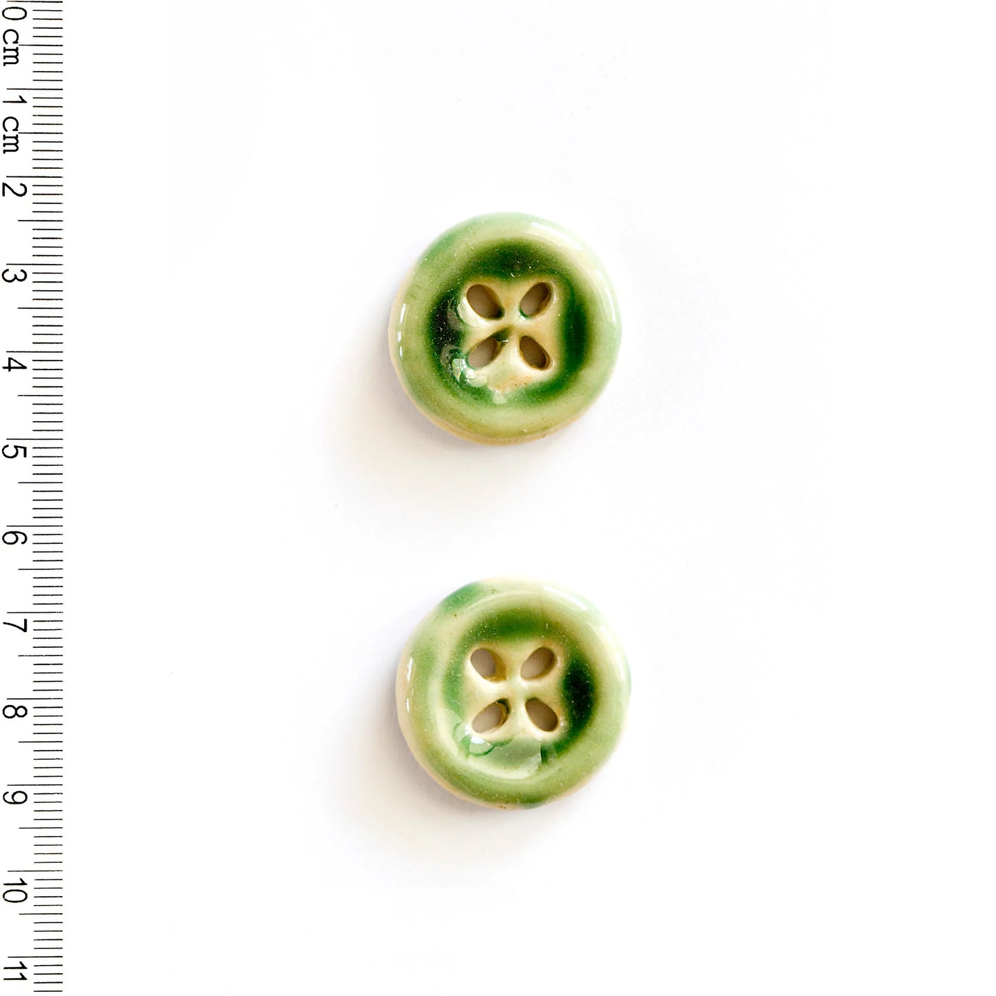 L600 Green Round Buttons