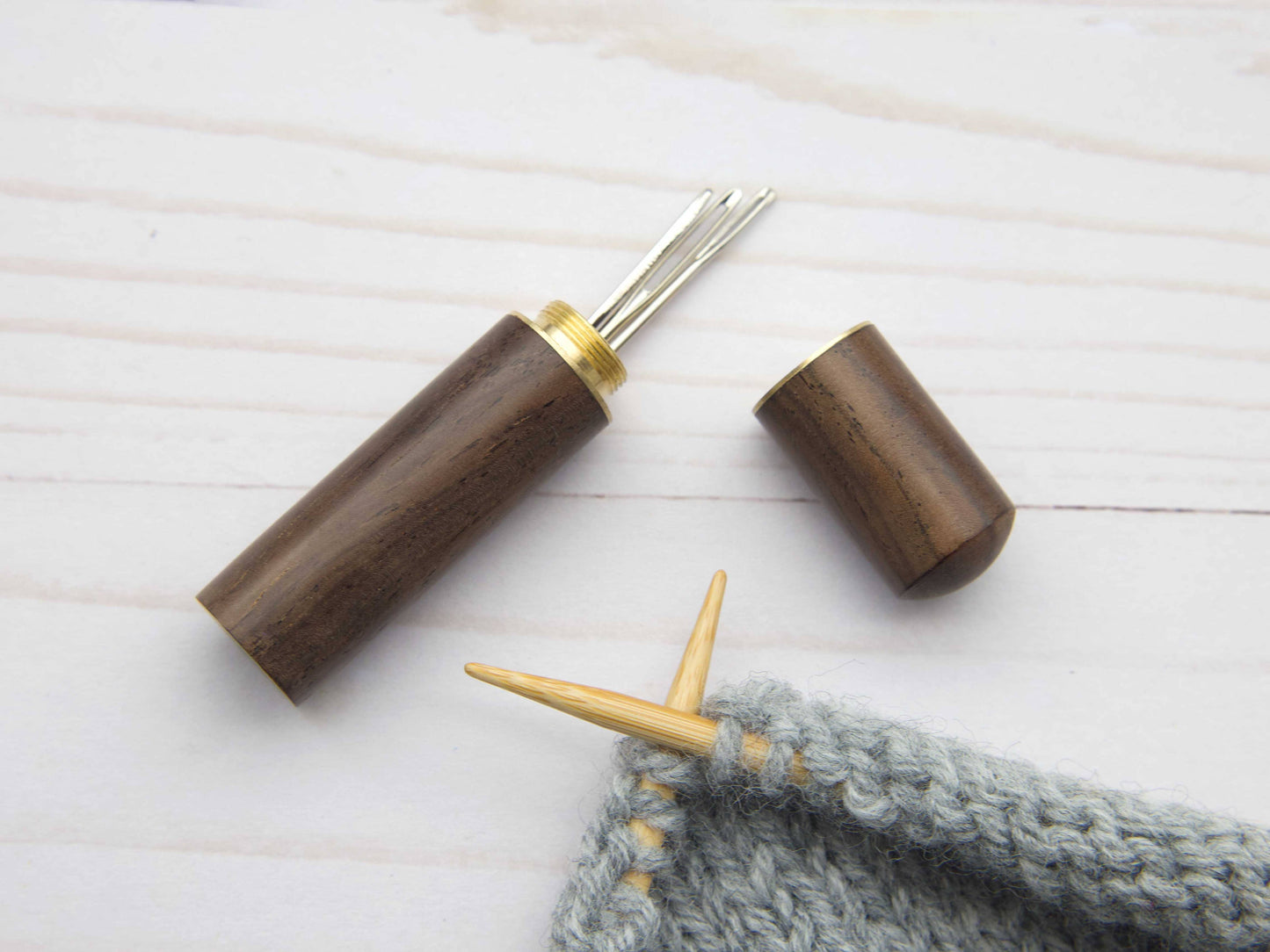 Light Wooden Darning Needle Storage Cases Tapestry