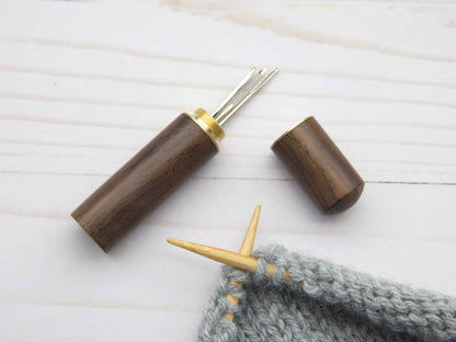 Light Wooden Darning Needle Storage Cases Tapestry