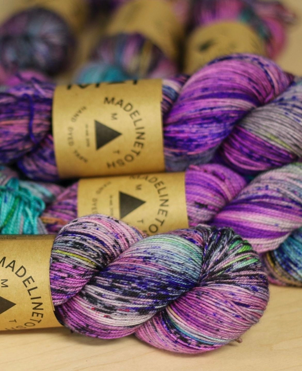 Madelinetosh Hue of the Moment - Tosh Merino Light