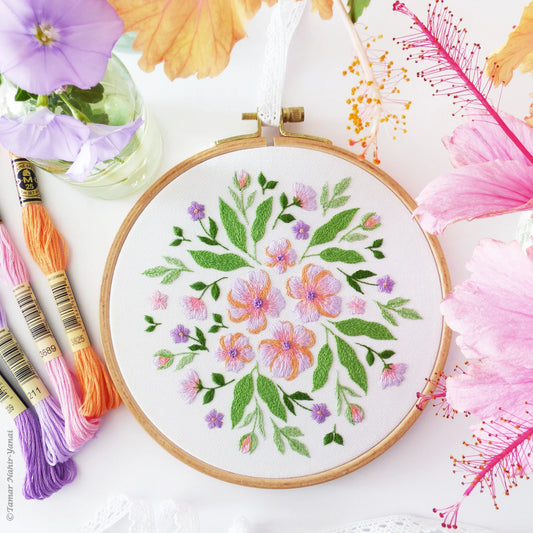 Tamar Summer Blooming Embroidery Kit