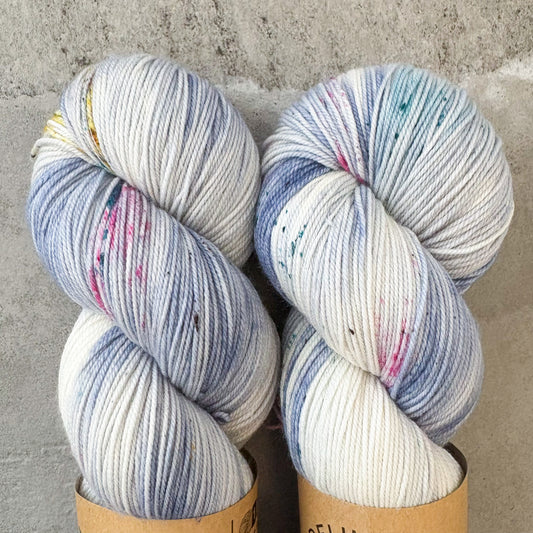 Madelinetosh Hue of the Moment - Twist Light