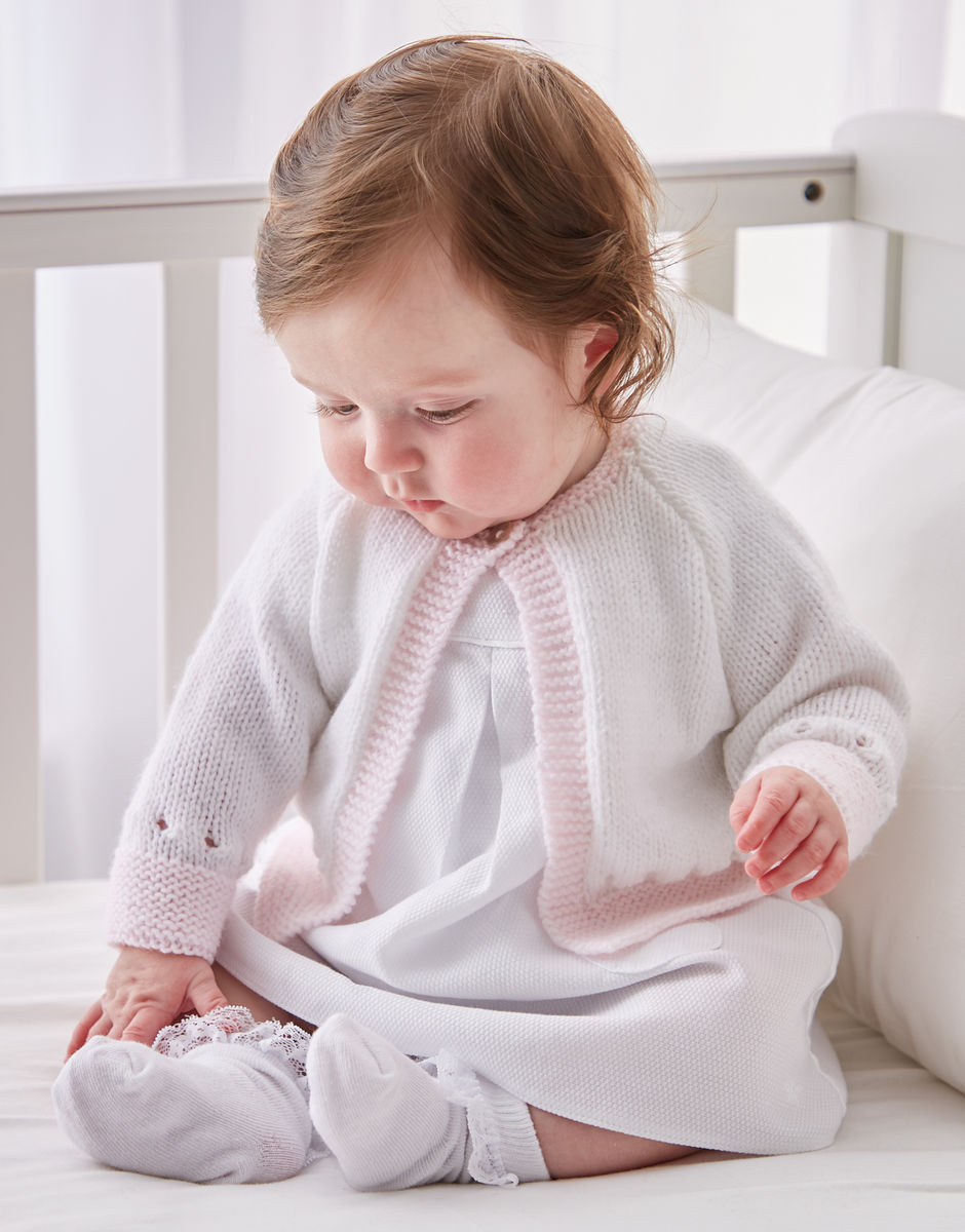 Sirdar Snuggly Baby Pastels - 16 Designs for 0-12 Months