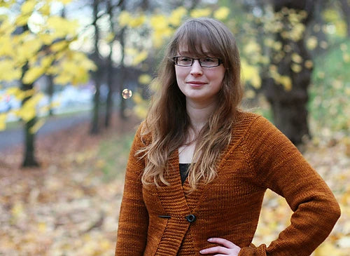 CLASS: Harvest Cardigan THURSDAYS 10/23-11/6/25 6:00-8:00 pm