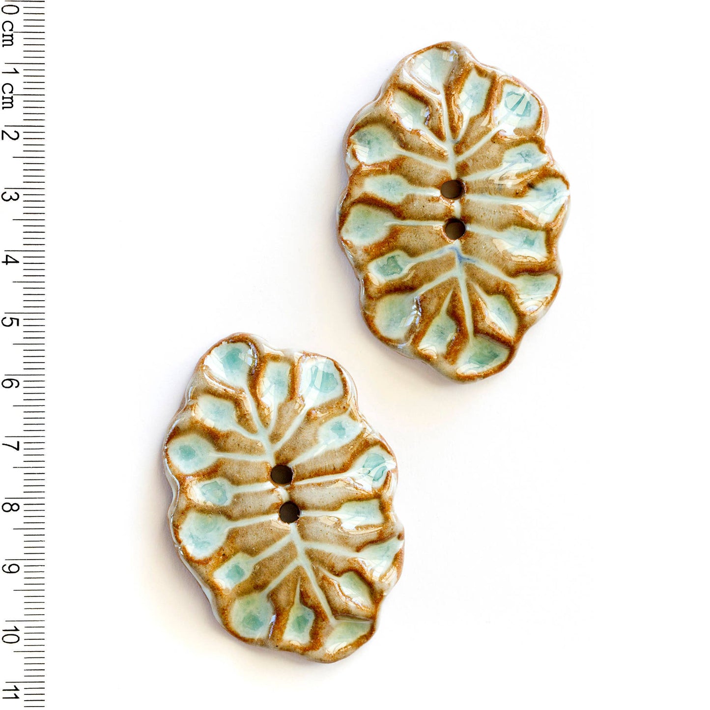 L497 Botanical Leaf Statement Buttons
