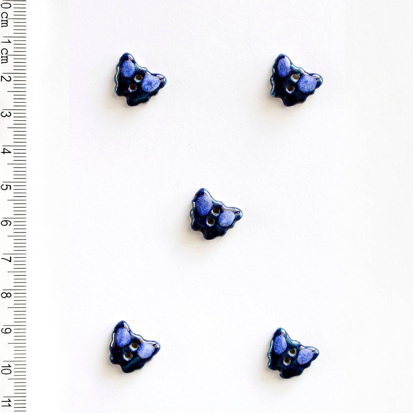 L529 Tiny Butterfly Buttons
