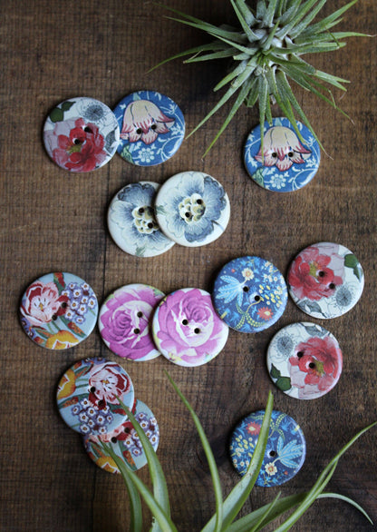 Vintage Florals Ceramic Buttons: English Rose