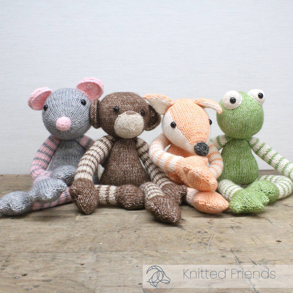 Esther Mouse - DIY Knitting Kit