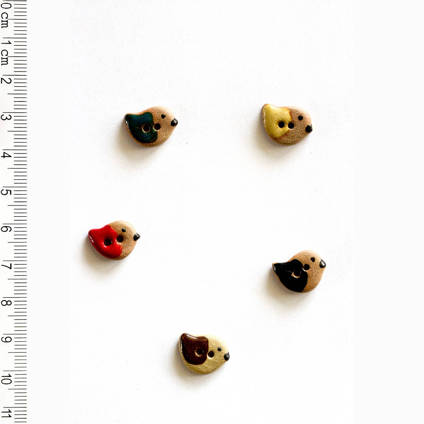 L546 Teeny Bird Buttons