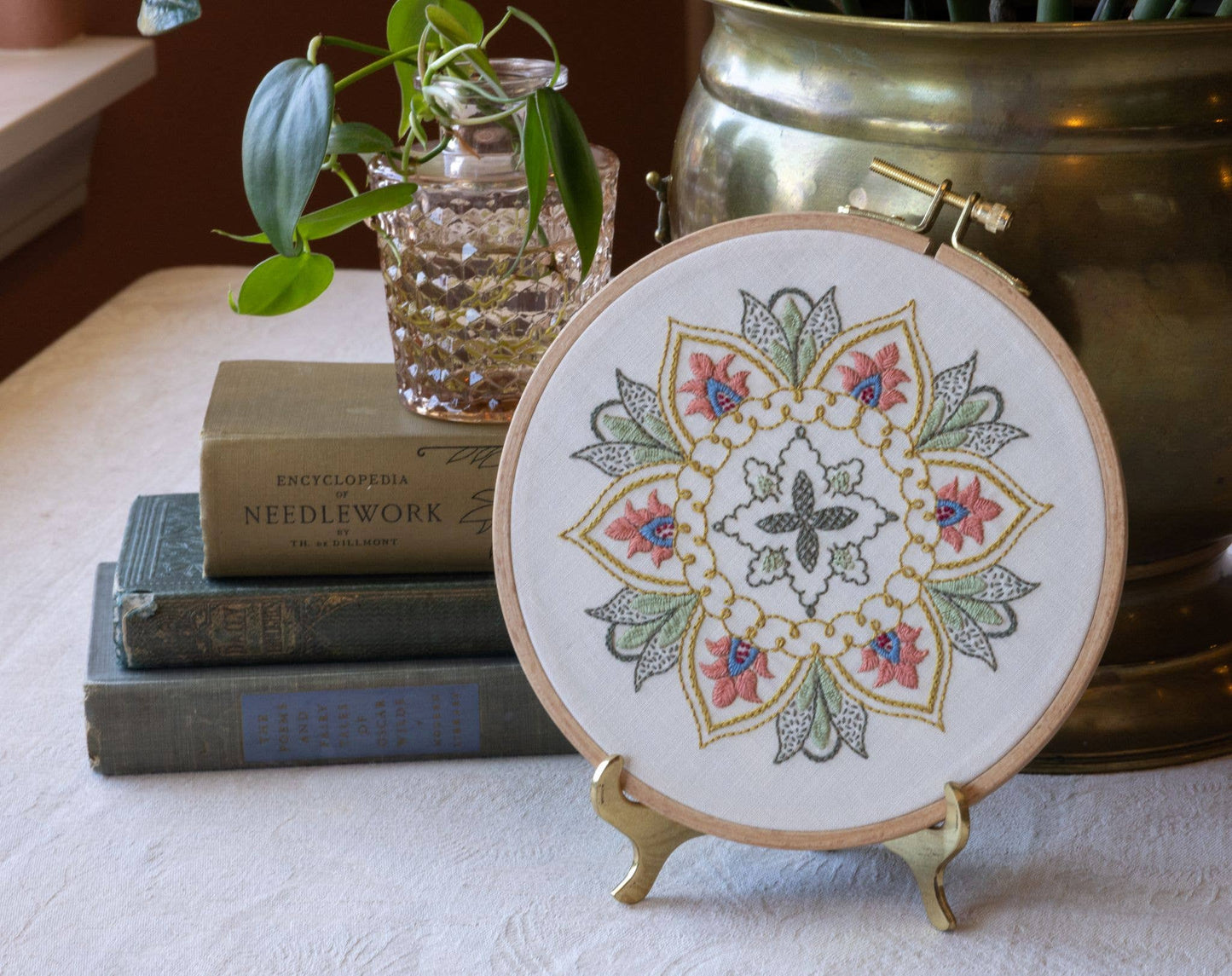 Thessaly Floral Embroidery kit