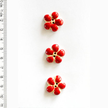 L593 Red Flower Buttons: Default