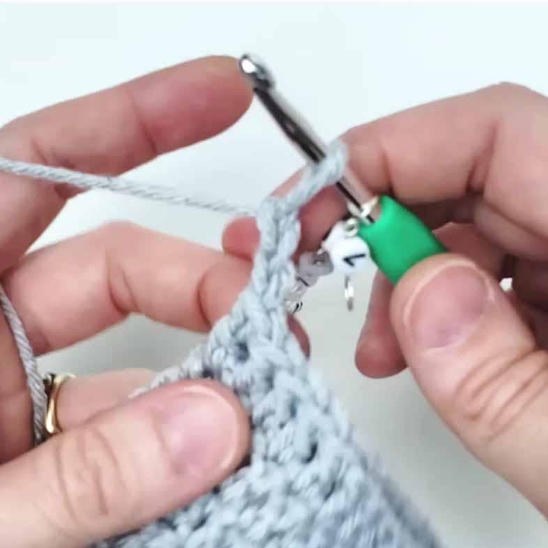 Circle Chain Row Counter: Sparkle Bee