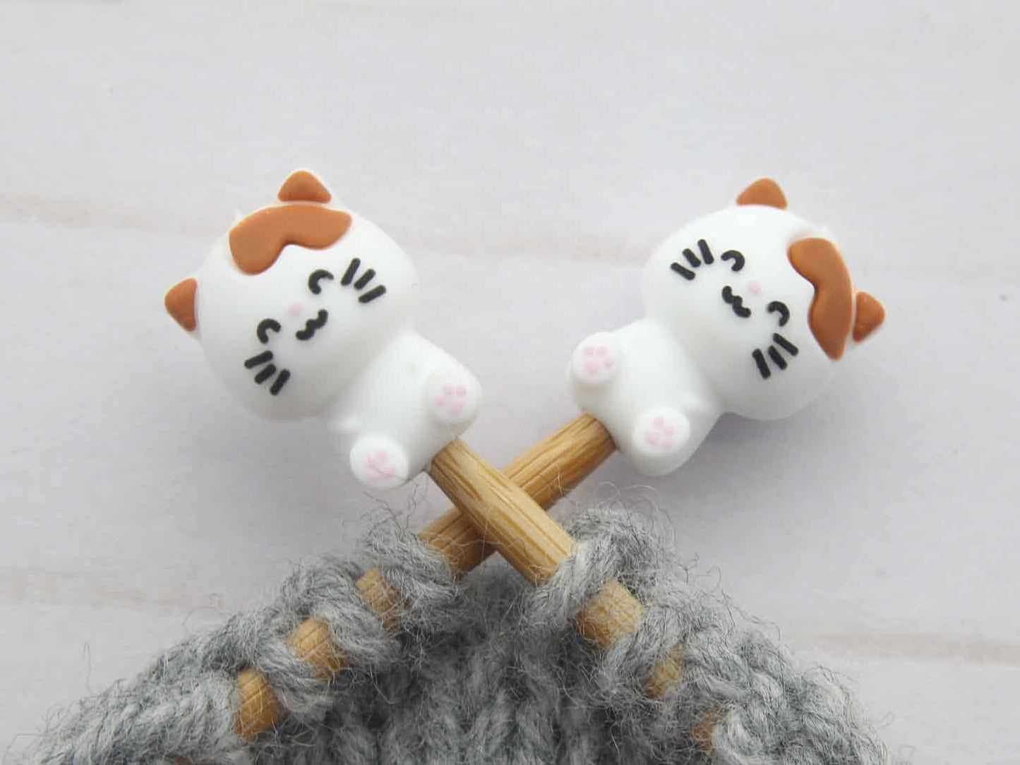 Little White Cat | Stitch Stoppers