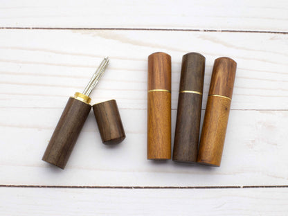 Light Wooden Darning Needle Storage Cases Tapestry